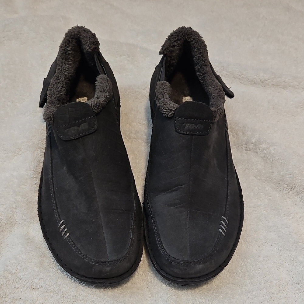Teva Gray Black Slip-On Winter Shoes with Faux Fur Lining Sz 7. New